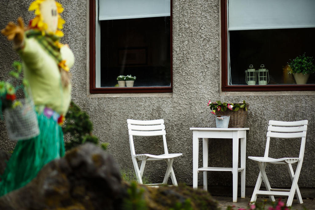 Varmi Guesthouse Apartments & Rooms Hveragerdi Room photo